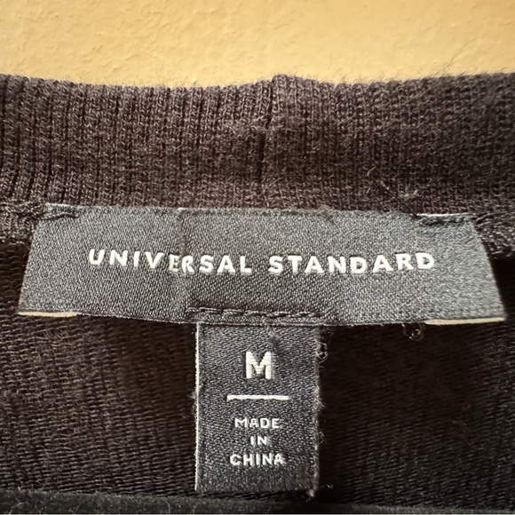 Universal Standard M (18_20) Lauren Core Sweatshirt, Black - Picture 2 of 6